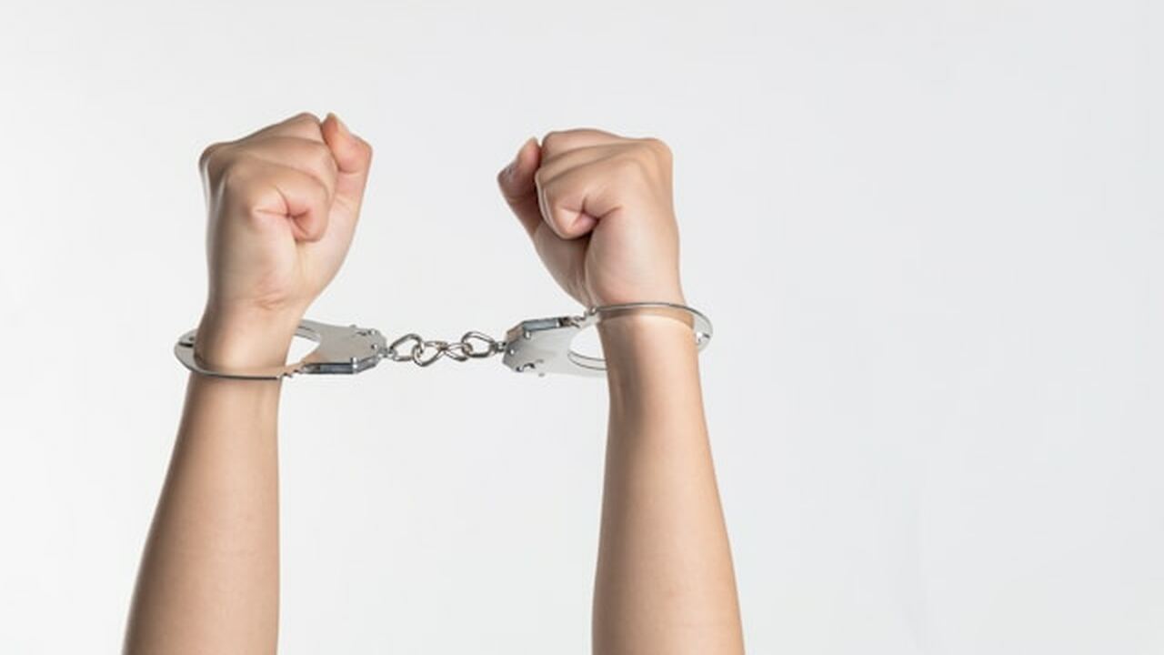 В Ижевске вынесли приговор группе мошенников, обманувших 74 пенсионеров Устиновский районный суд Ижевска рассмотрел дел...