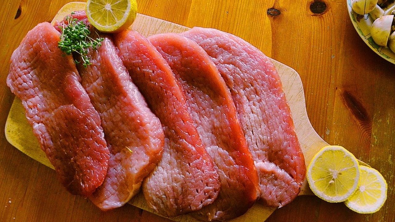 В Удмуртии выявлены серьезные нарушения в производстве мясной продукции Региональные надзорные органы бьют тревогу: с н...