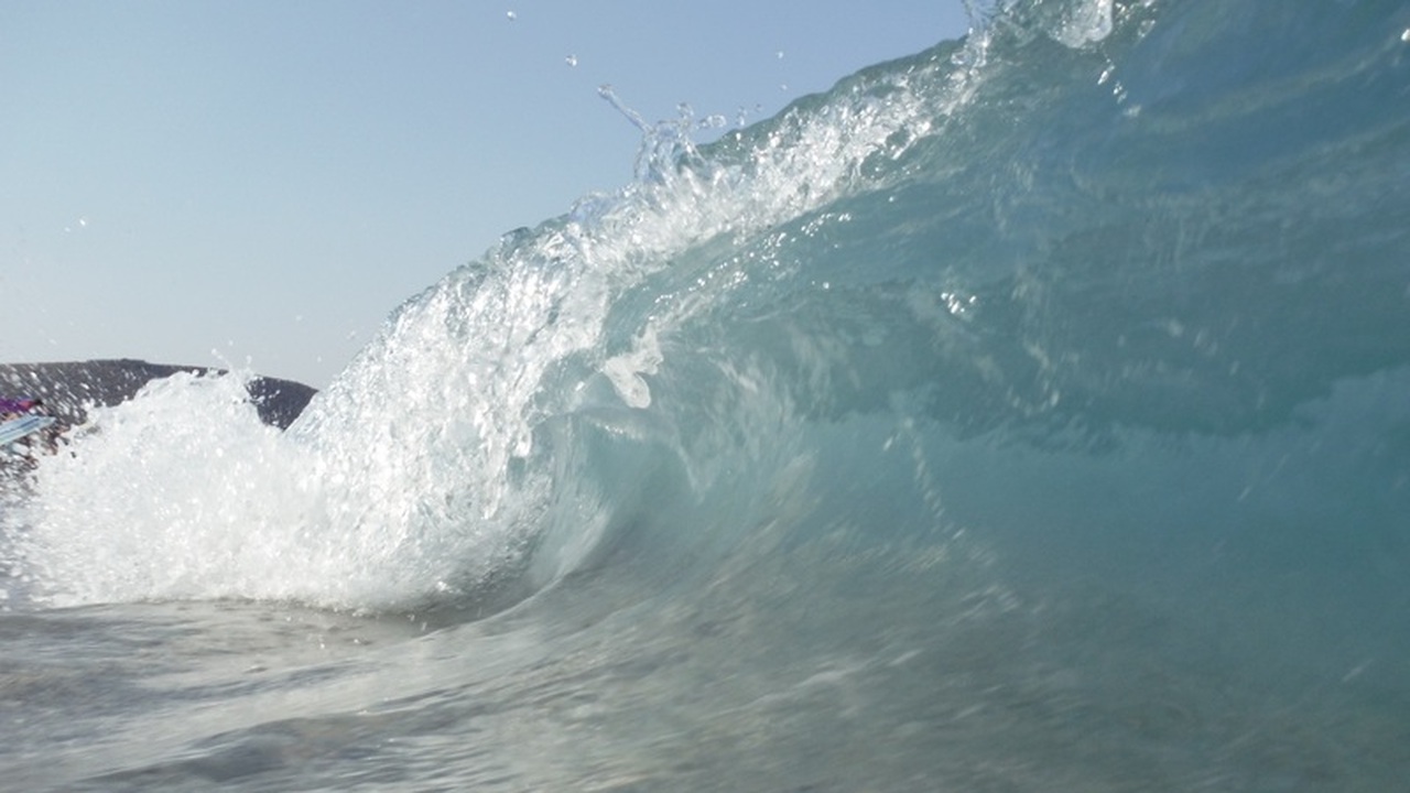 Ледяной гигант пробуждается: Антарктида – эпицентр грядущих цунами? Ученые бьют тревогу: глобальное потепление може...