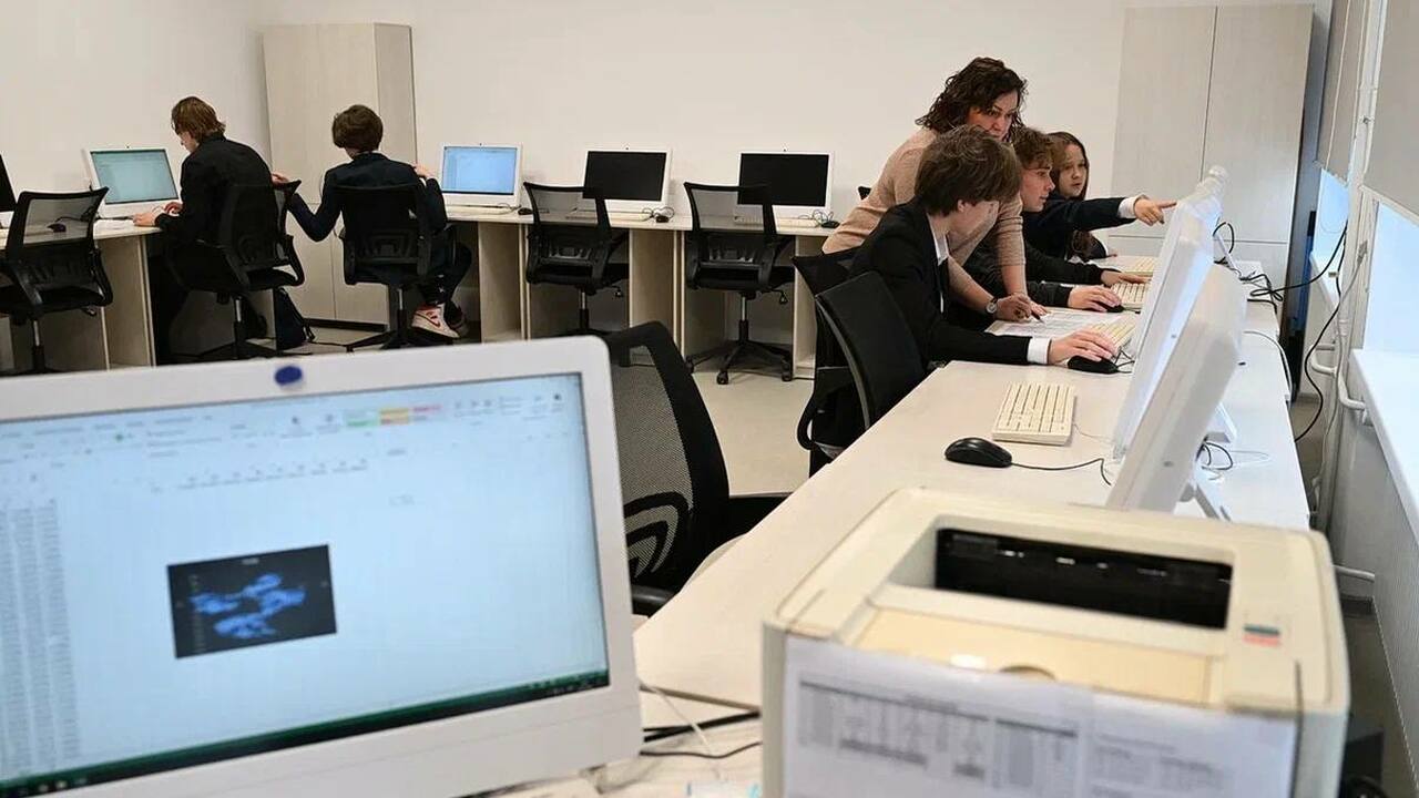 В Ижевске завершён капитальный ремонт лицея №29 После проведения капитальных работ открыт обнов...