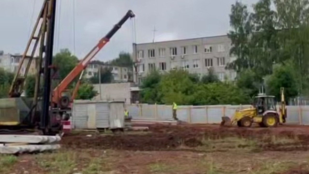 В Ижевске началось строительство школы по улице Берша В столице Удмуртии стартовали работы по ...