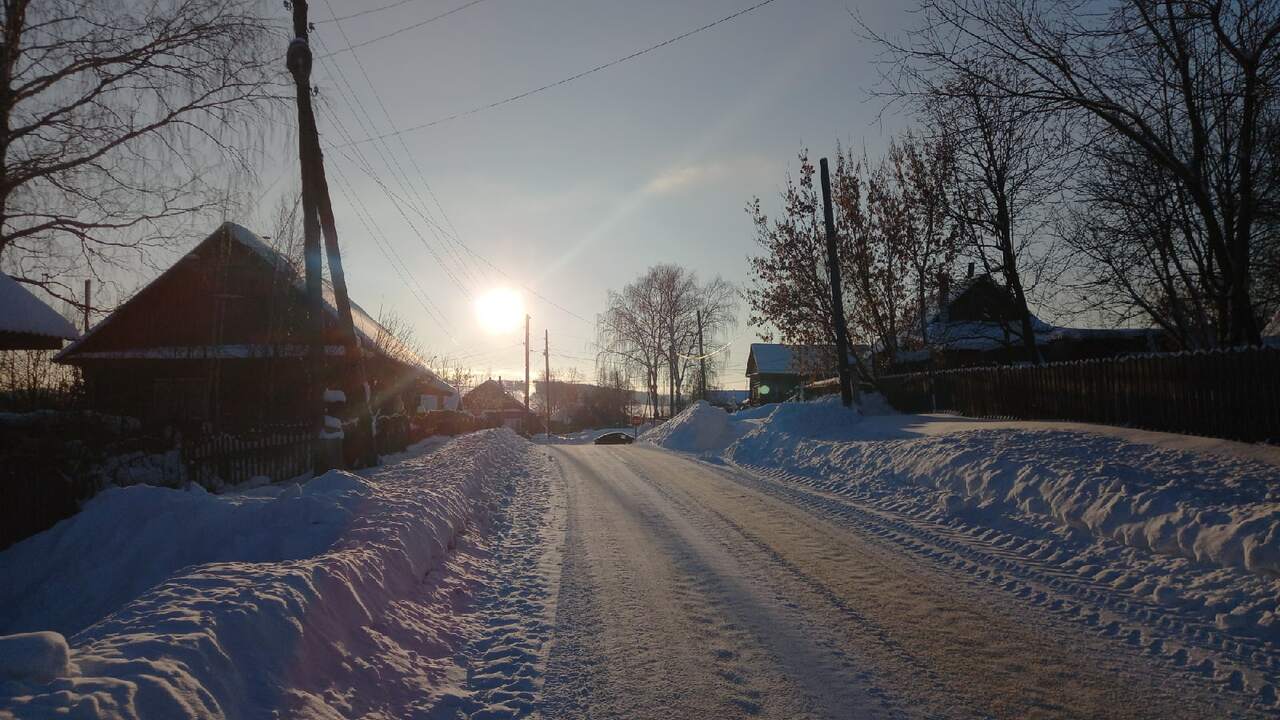 Аномально теплая и бесснежная зима редко проход...