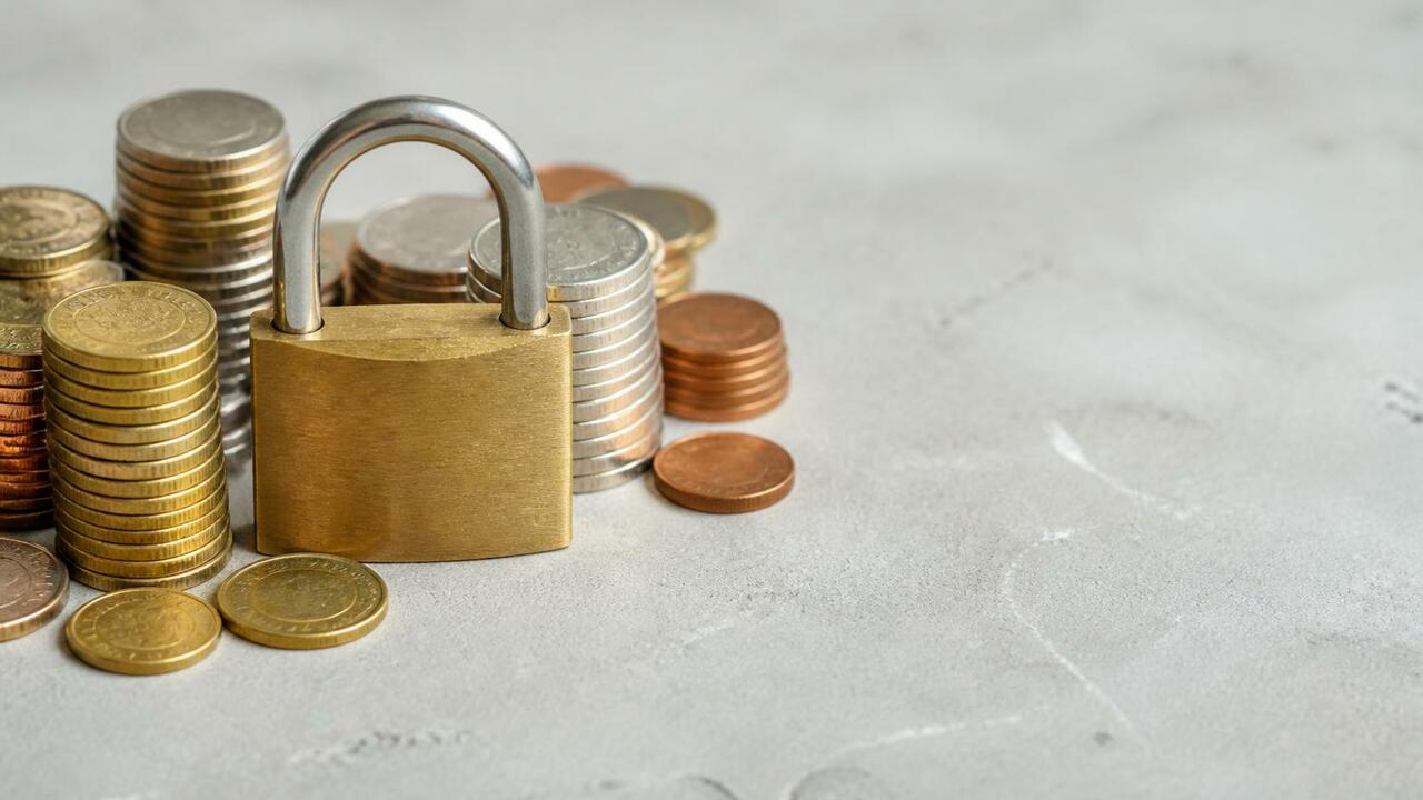 В Ижевске задержали мужчину, оплатившего покупк...