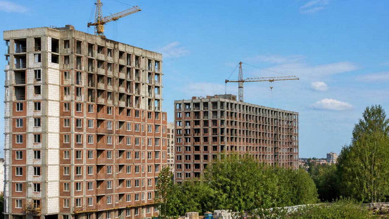 Удмуртия: 850 тысяч квадратных метров жилья сдано с начала года В Удмуртии с начала года введено более 850 тыс....