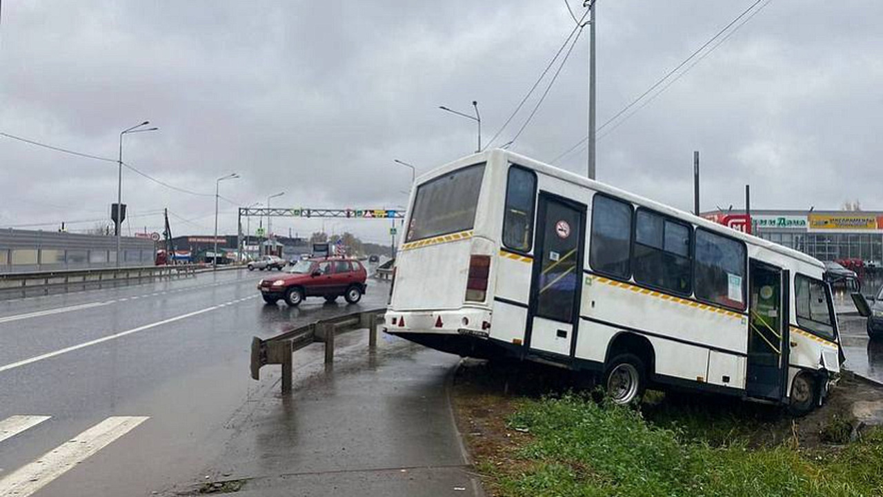 Возбуждено уголовное дело по факту ДТП с автобусом под Ижевском Следственные органы начали уголовное преследова...