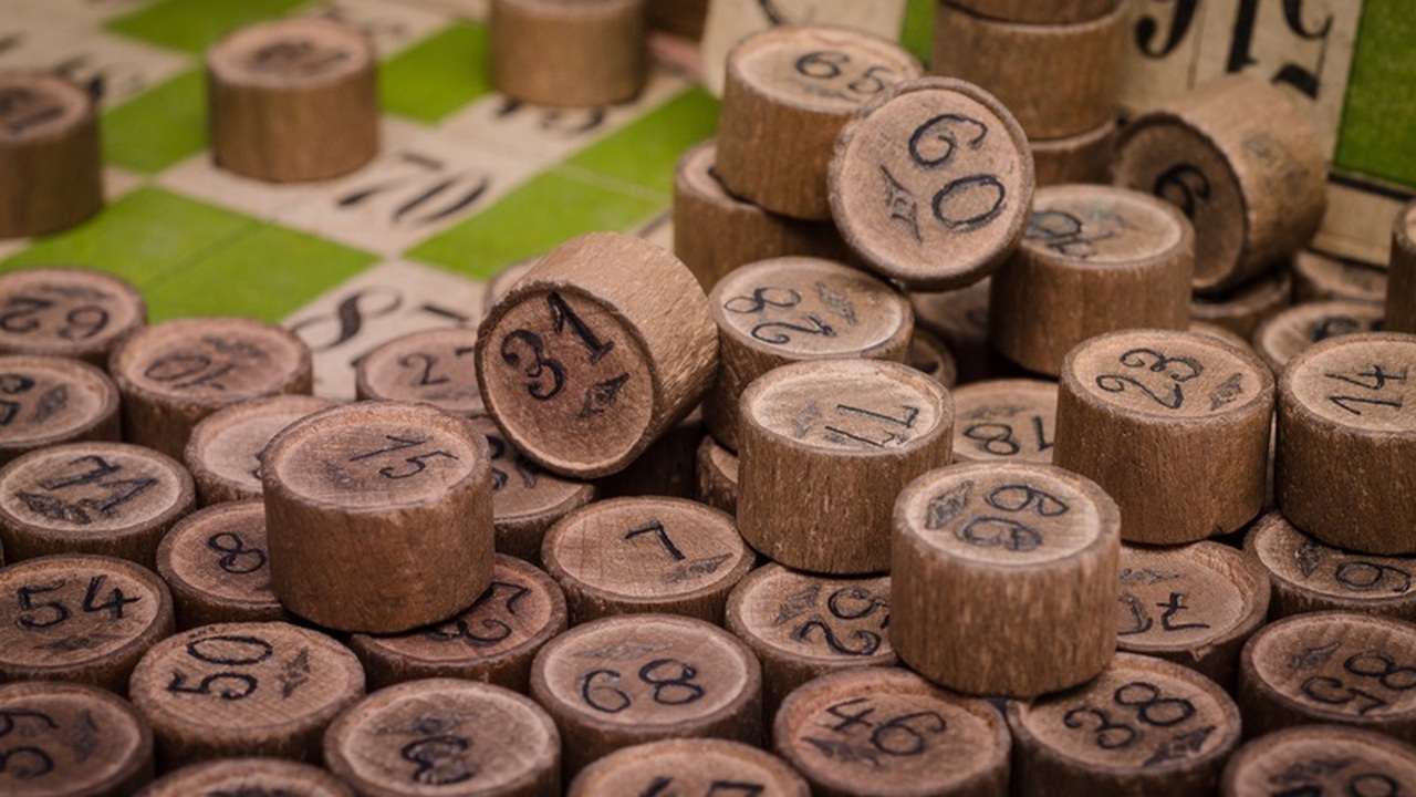 Удмуртский пенсионер стал миллионером в новогодней лотерее Житель Удмуртии стал одним из 98 победителей но...