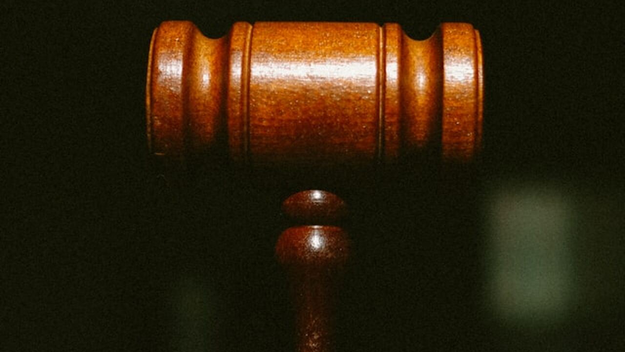 Фигуранты дела «Телетрейд» в Ижевске под домашним арестом В Ижевске четверо обвиняемых по делу компании «...