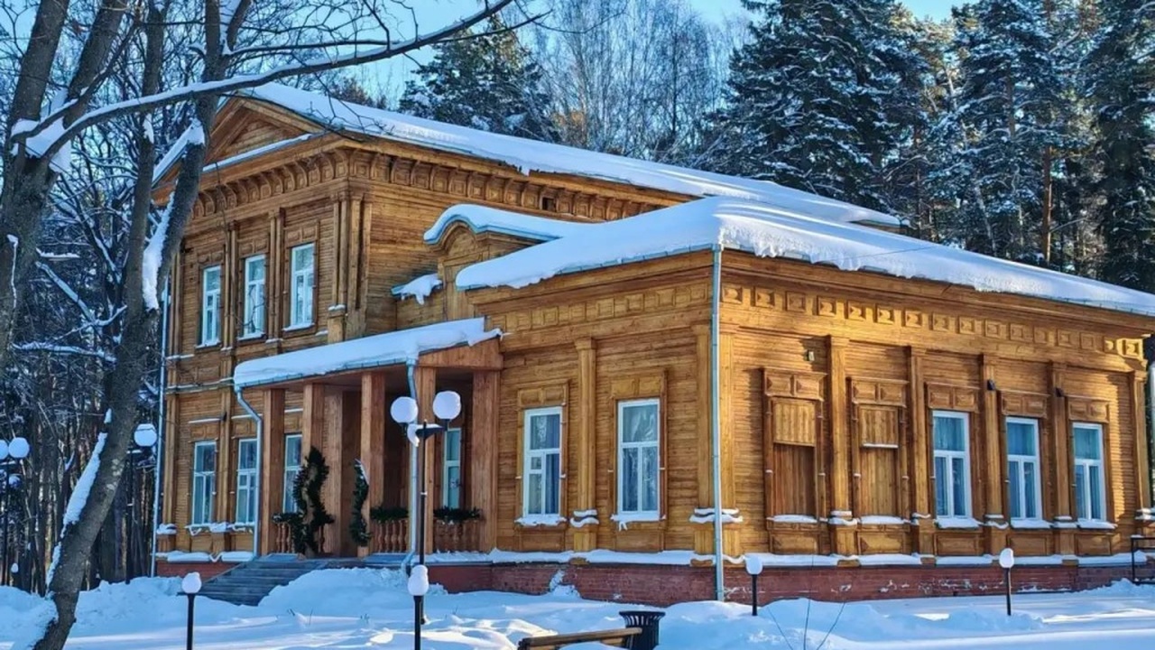 В Сарапуле открылся обновленный музей в Даче Ба...