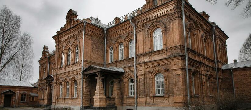 В Сарапуле на аукцион выставлен старинный особн...