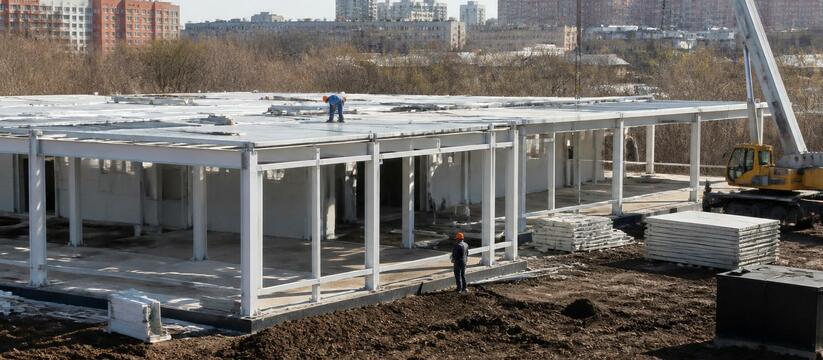 В Ижевске строят модульное приемное отделение д...