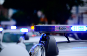 В поселке Игра автоледи сбила двух подростков н...