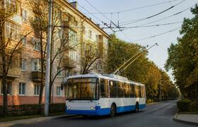 В Индустриальном районе Ижевска троллейбусы пош...