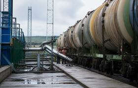 Погрузка нефти и нефтепродуктов на станциях Удм...