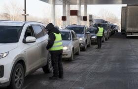 В Ижевске дружинники проверяют тонировку прямо ...