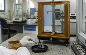 Физики из США уточнили гравитационную постоянну...